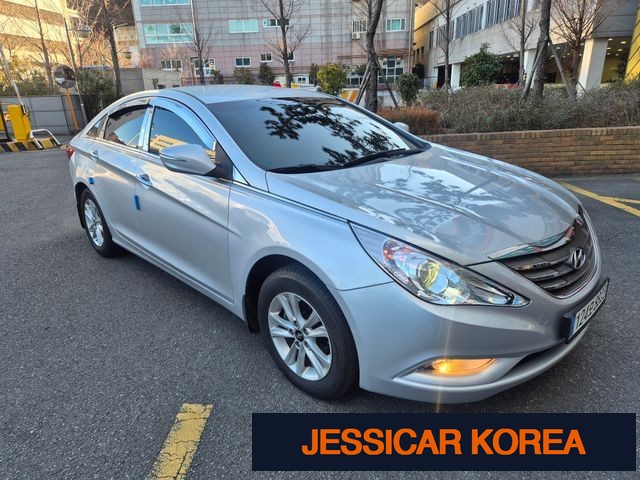 2012 Hyundai YF Sonata - Thumbnail 15