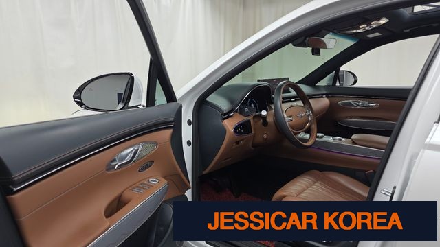 2023 Genesis GV70 - Thumbnail 12