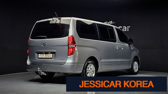 2017 Hyundai Grand Starex - Thumbnail 18