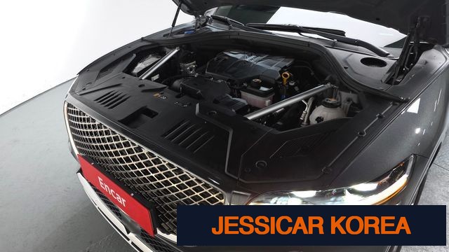 2021 Genesis GV70 - Thumbnail 12