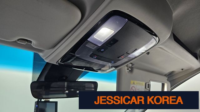 2022 Hyundai Staria - Thumbnail 4