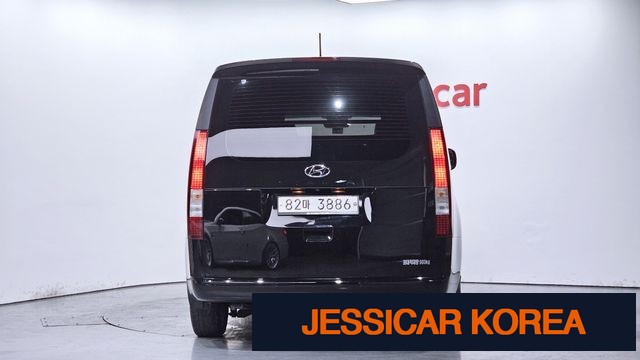 2022 Hyundai Staria - Thumbnail 9