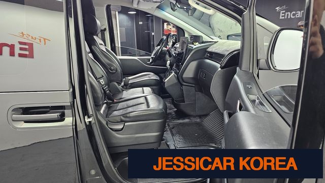 2022 Hyundai Staria - Thumbnail 12