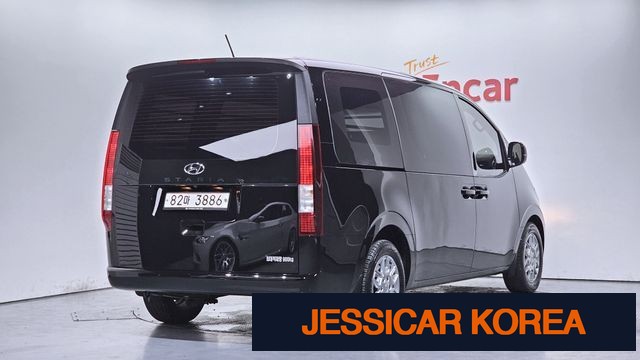2022 Hyundai Staria - Thumbnail 14