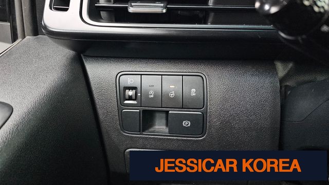 2022 Hyundai Staria - Thumbnail 16