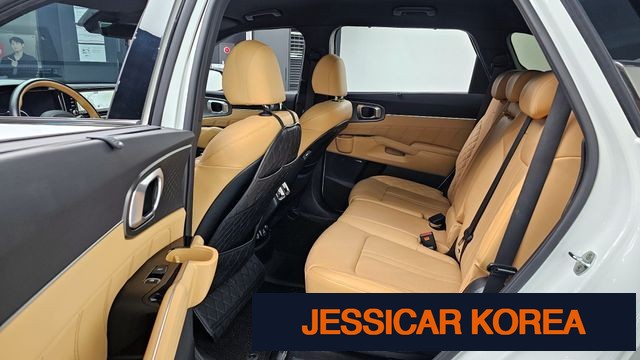 2022 Kia Sorento 4th Gen - Thumbnail 3