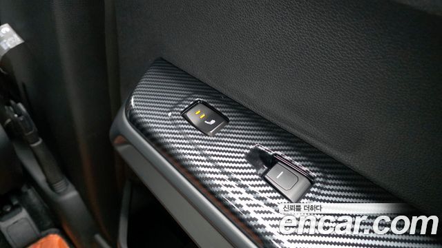 2024 KG Mobility 토레스 - Thumbnail 16