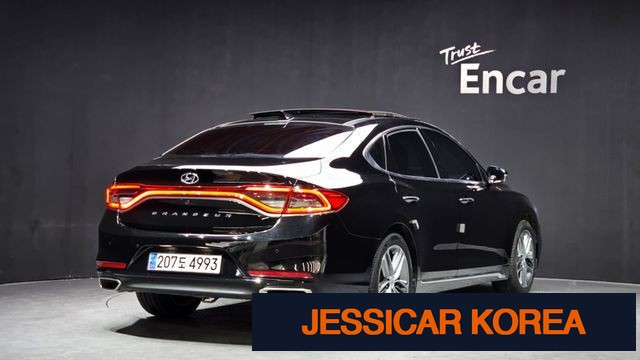 2019 Hyundai Grandeur IG - Thumbnail 3