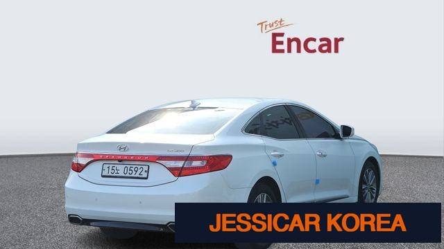 2016 Hyundai Grandeur HG - Thumbnail 14