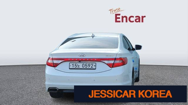 2016 Hyundai Grandeur HG - Thumbnail 20