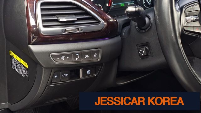 2018 Genesis EQ900 - Thumbnail 5