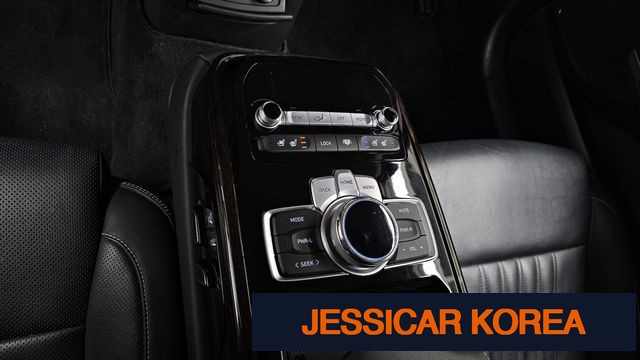 2020 Genesis G90 - Thumbnail 19
