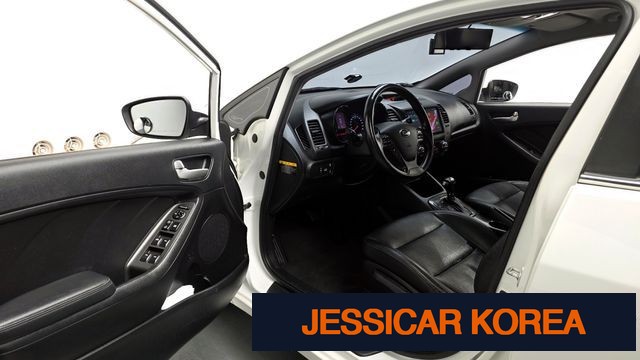 2014 Kia K3 - Thumbnail 11