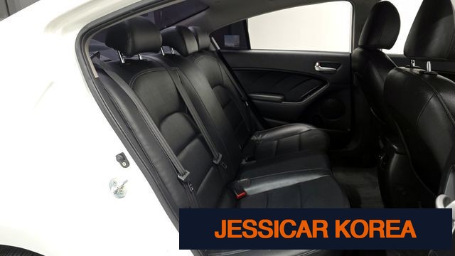 2014 Kia K3 - Thumbnail 18