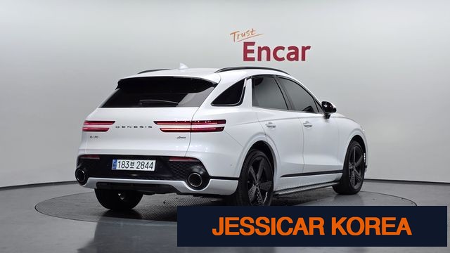 2024 Genesis GV70 - Thumbnail 15