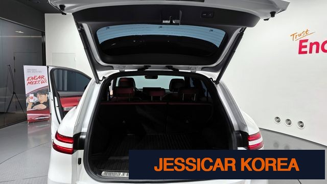 2024 Genesis GV70 - Thumbnail 18