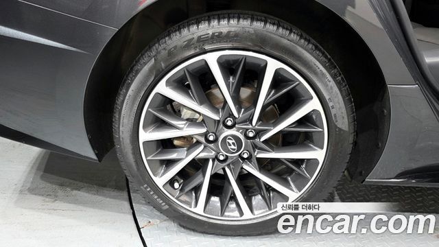 2020 Hyundai 쏘나타 (DN8) - Thumbnail 3