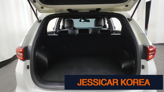2019 Kia Sportage the bold - Thumbnail 2