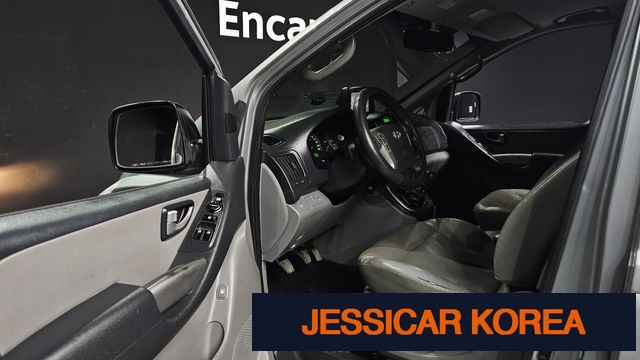 2015 Hyundai Grand Starex - Thumbnail 5