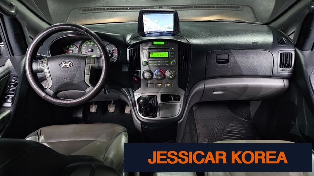 2015 Hyundai Grand Starex - Thumbnail 12