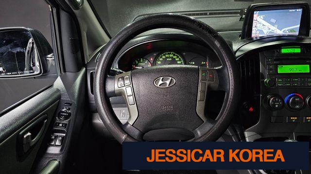 2015 Hyundai Grand Starex - Thumbnail 19