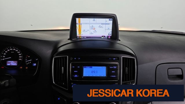 2021 Hyundai The New Grand Starex - Thumbnail 6