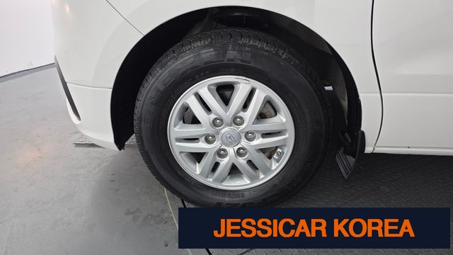 2021 Hyundai The New Grand Starex - Thumbnail 14