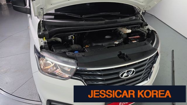 2021 Hyundai The New Grand Starex - Thumbnail 16