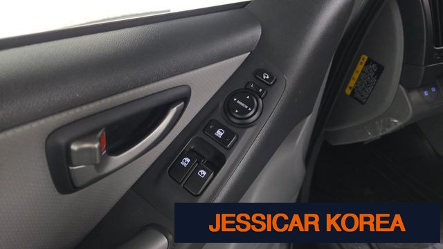 2021 Hyundai The New Grand Starex - Thumbnail 18