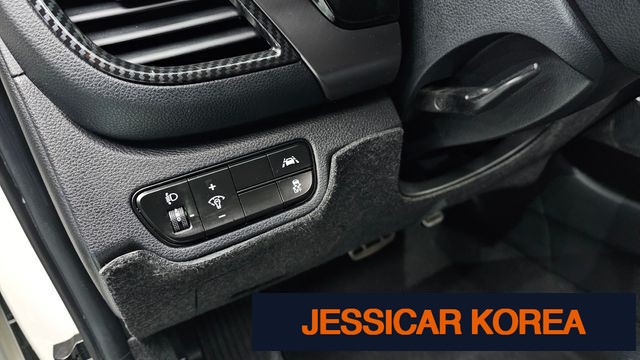 2021 Kia Seltos - Thumbnail 11