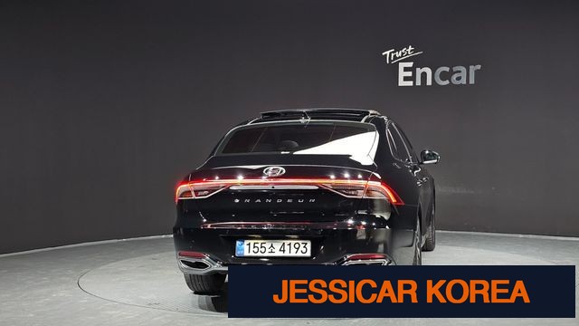 2023 Hyundai The New Grandeur IG Hybrid - Thumbnail 8