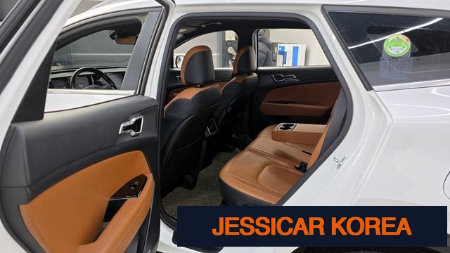 2022 Kia Sportage 5th Gen - Thumbnail 2
