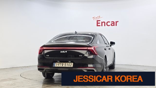 2022 Kia K8 Hybrid - Thumbnail 13