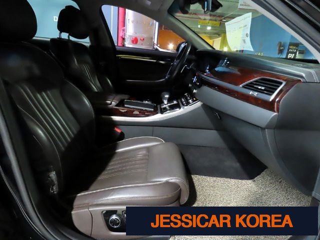 2016 Genesis EQ900 - Thumbnail 3