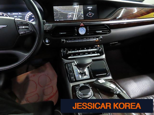 2016 Genesis EQ900 - Thumbnail 14