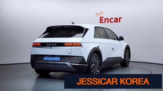 2022 Hyundai Ioniq 5 - Thumbnail 19