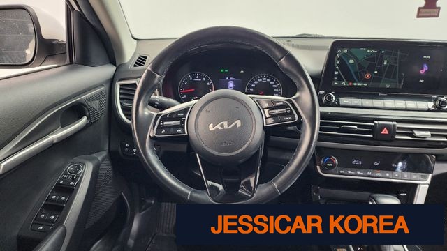 2023 Kia Seltos - Thumbnail 8