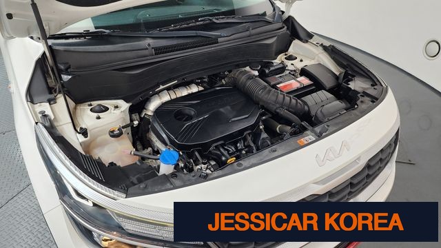 2023 Kia Seltos - Thumbnail 16