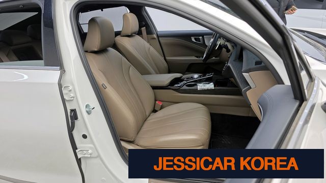 2023 Kia K8 - Thumbnail 8