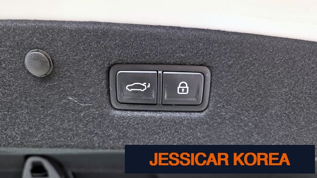 2023 Kia K8 - Thumbnail 10