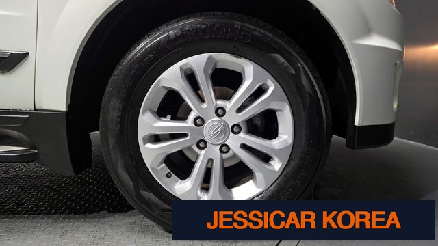 2017 KG Mobility The New Korando Sports - Thumbnail 3