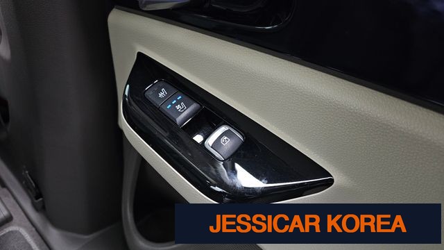 2021 Kia Carnival 4th Gen - Thumbnail 20