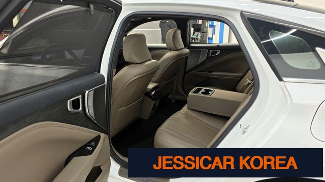 2023 Kia K8 - Thumbnail 4