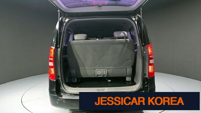 2015 Hyundai Grand Starex - Thumbnail 2