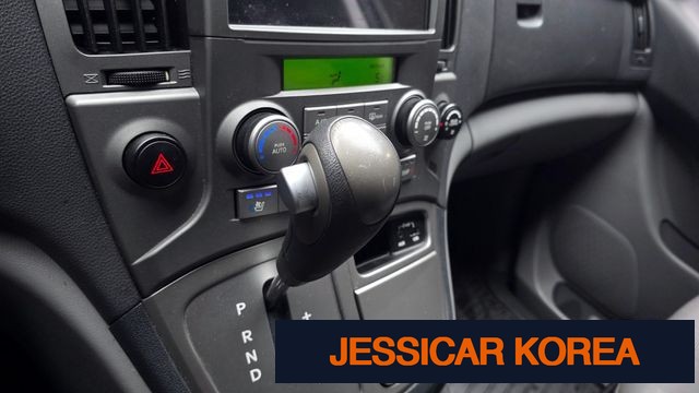2015 Hyundai Grand Starex - Thumbnail 9