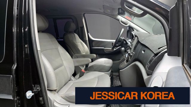 2015 Hyundai Grand Starex - Thumbnail 18