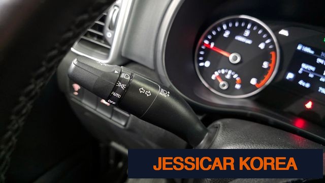 2020 Kia Sportage the bold - Thumbnail 9
