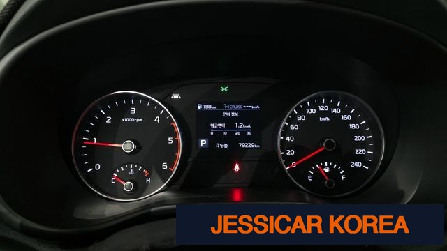 2020 Kia Sportage the bold - Thumbnail 15