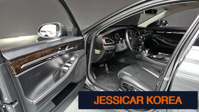 2019 Genesis G90 - Thumbnail 14