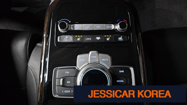 2019 Genesis G90 - Thumbnail 20